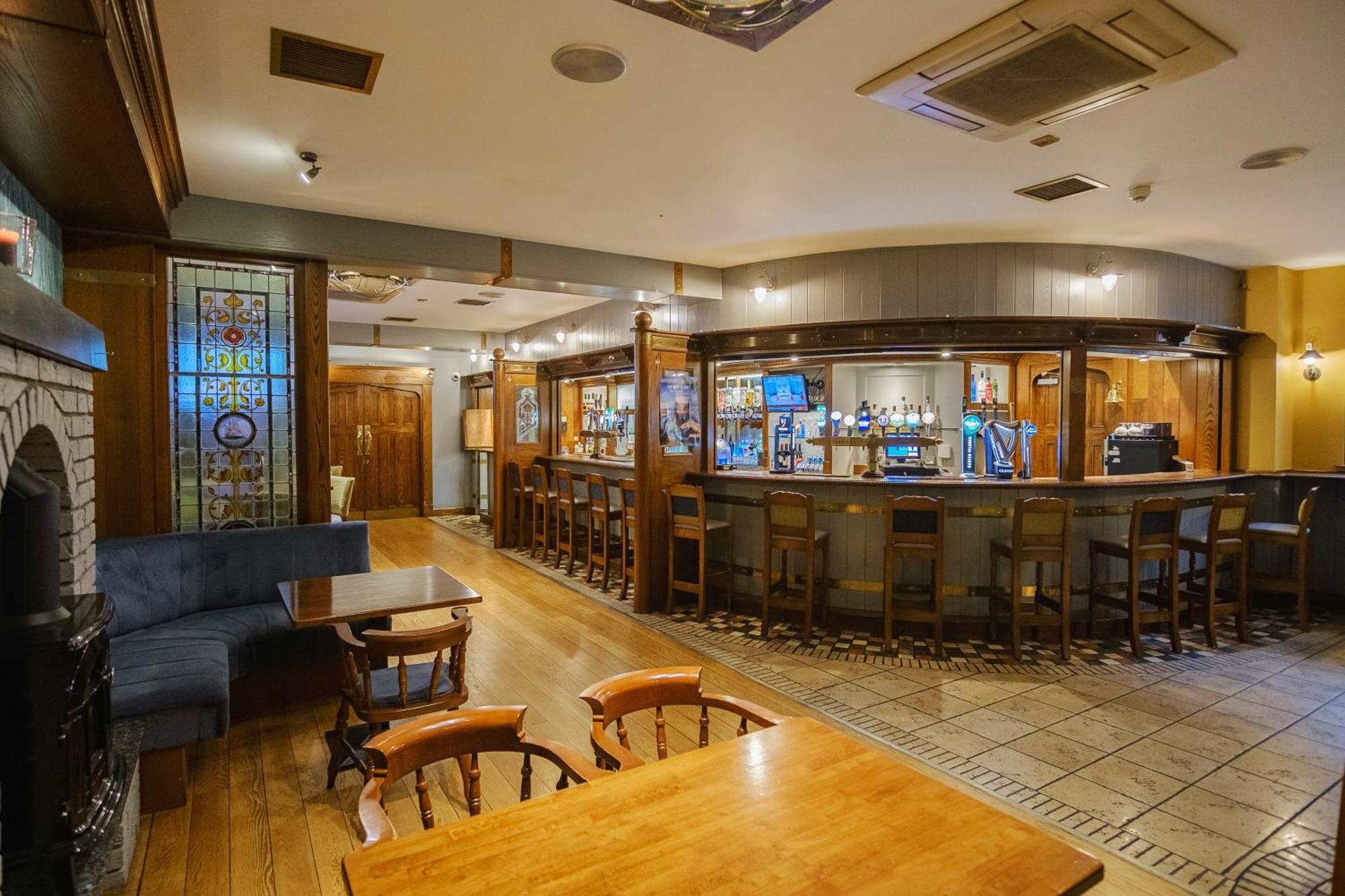 Central Hotel Donegal Donegal Town Bagian luar foto