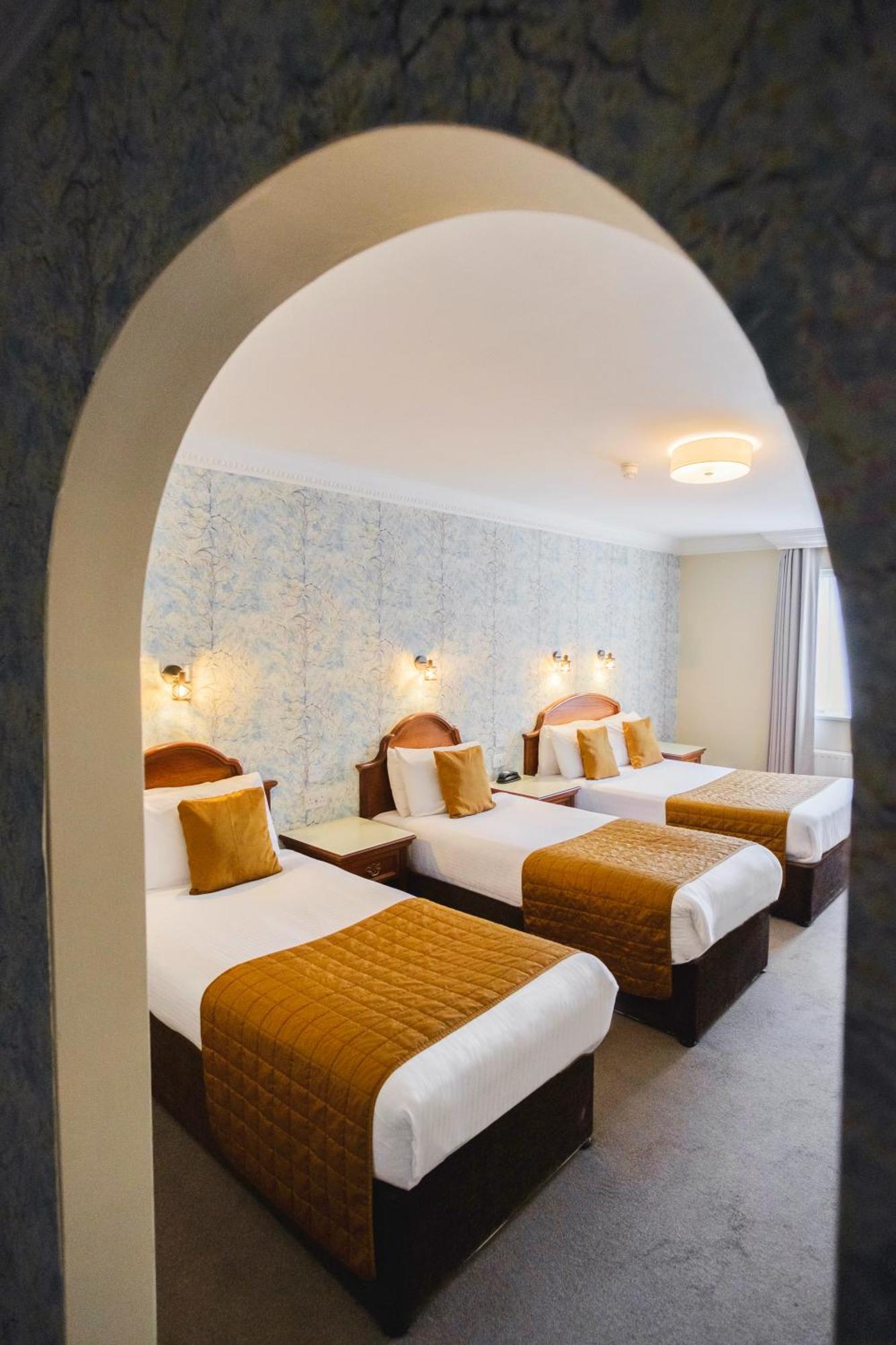 Central Hotel Donegal Donegal Town Bagian luar foto