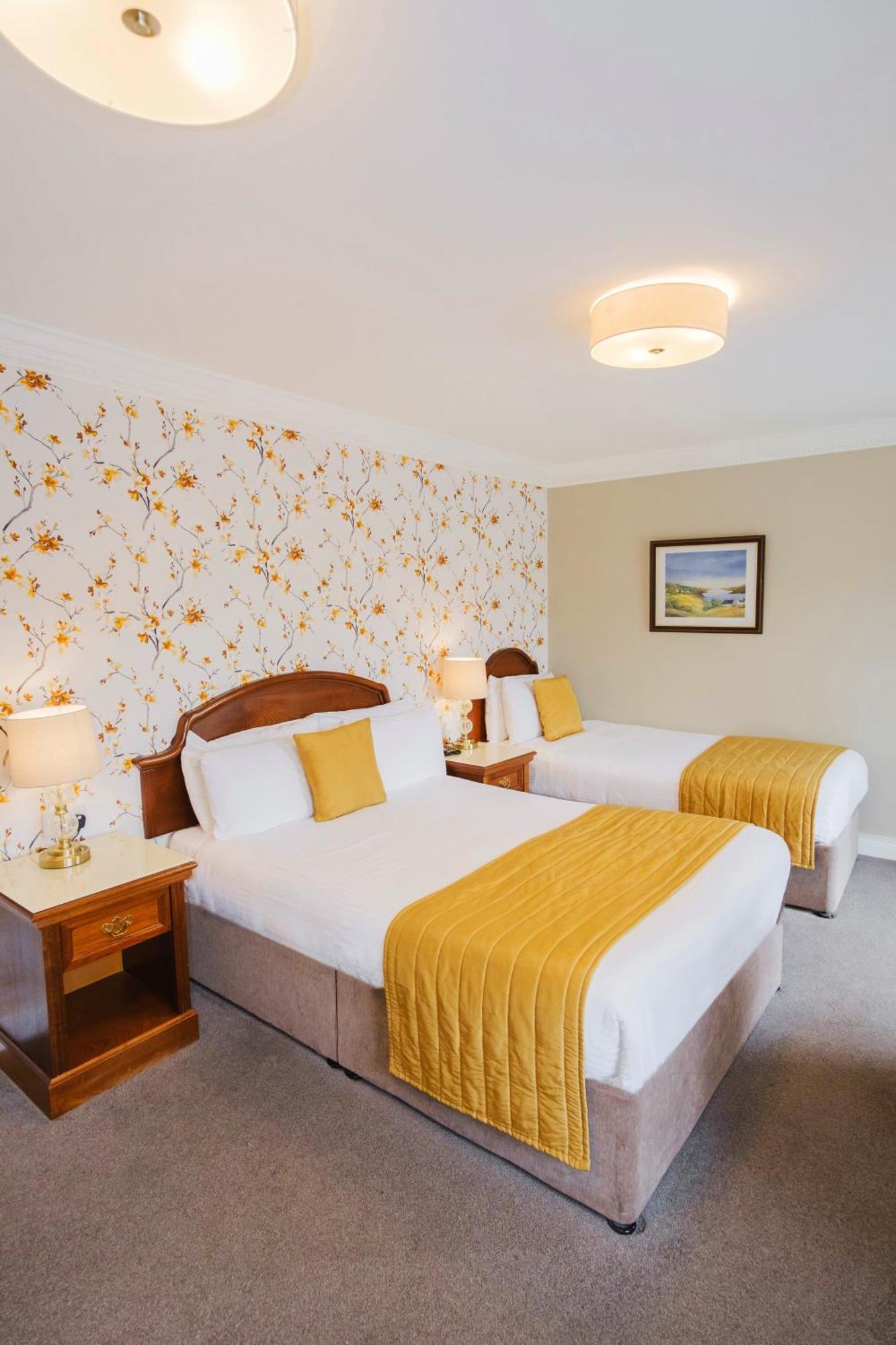 Central Hotel Donegal Donegal Town Bagian luar foto