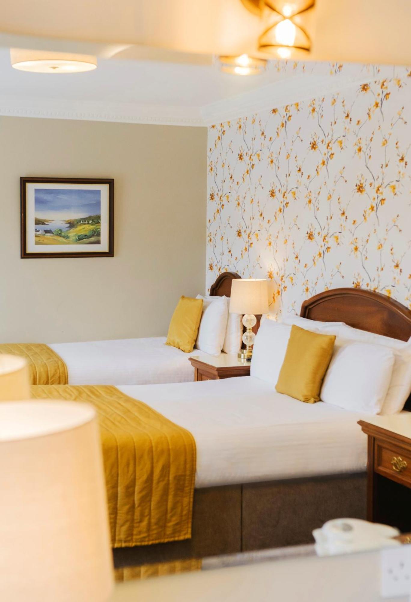 Central Hotel Donegal Donegal Town Bagian luar foto